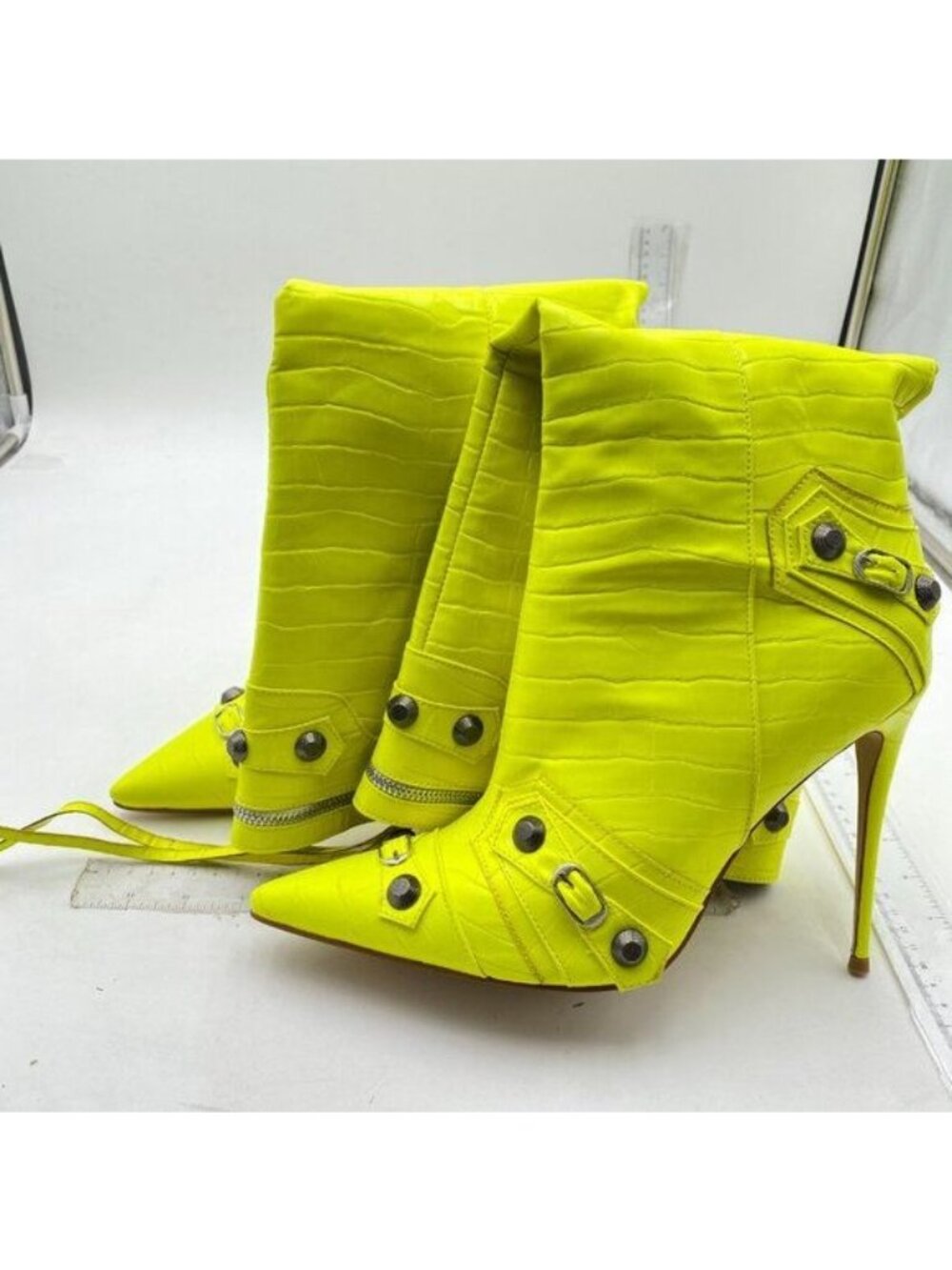 Women's Knee High Boots Pointed Toe Stiletto Heel Zipper Long Boot Rivet Yellow